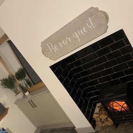 Cosy Cottage In Redcar - Workstays Uk Wilton  Экстерьер фото