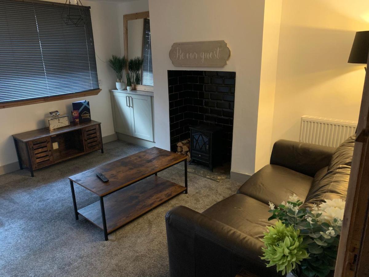 Cosy Cottage In Redcar - Workstays Uk Wilton  Экстерьер фото